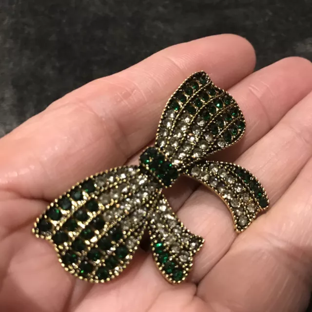 Beautiful Faux Emerald & Faux Diamond Bow Brooch Gold Plated Antique Style