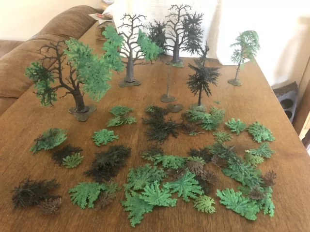 Vintage BRITAINS TREE SERIES PLASTIC TREES & FOLIAGE JOBLOT - VGC