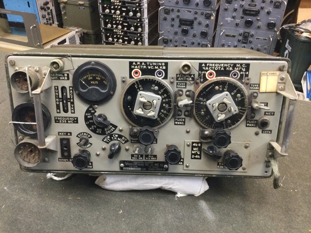 Military Radio WwII Signal Corps Wireless Set No 19 Mkii Transceiver