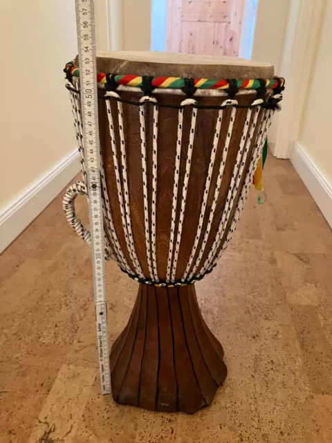 Djembe Afrikanische Trommel Vollholz Handarbeit 53,5 cm hoch
