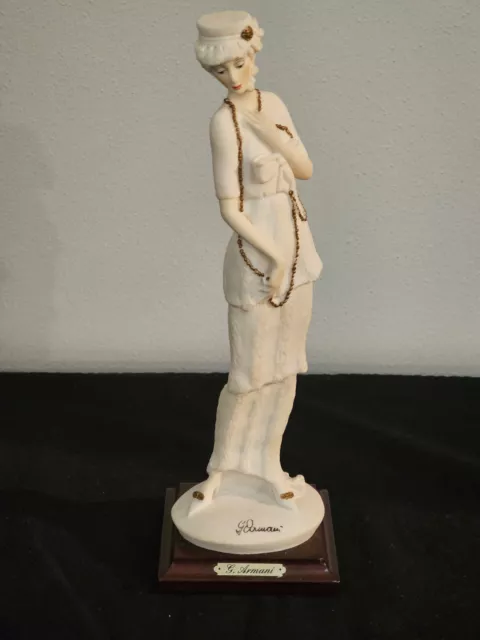 Giuseppe Armani figurine Florence Signed  1987 Lady with Chain Figurine
