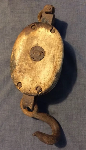 Early Vintage Antique Cast Iron Wood Pulley Block & Tackle Hay Loft Barn Tool