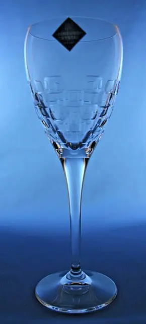 EDINBURGH CRYSTAL - SKIBO DESIGN - WINE GOBLET GLASS 22cm / 8 3/4" UNUSED NEW