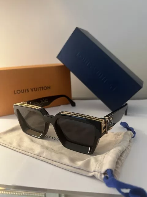 LOUIS VUITTON Escape Square Damier Sunglasses Black Z1496E