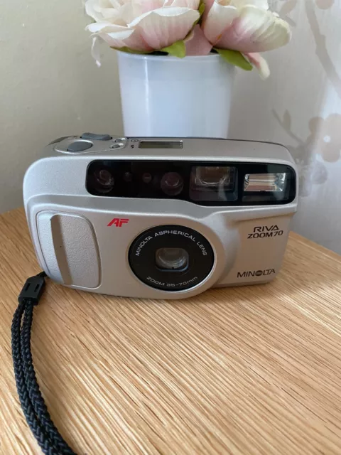 Minolta Riva Zoom 70 35mm Film Point and Shoot Camera Silver