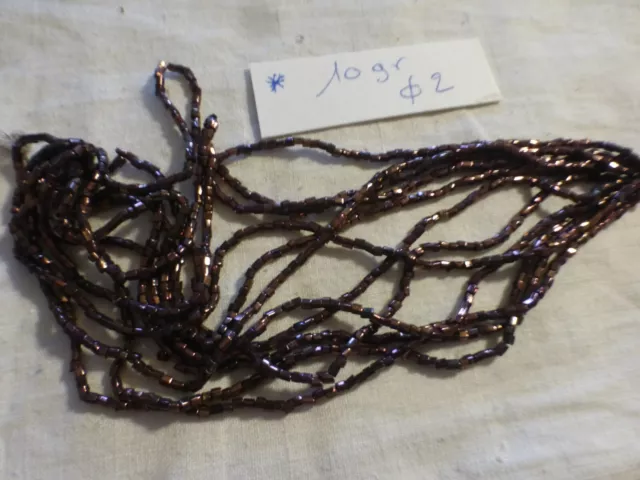 lot de 10 g perle ancienne en verre  broderie passementerie jais de paris cuivré