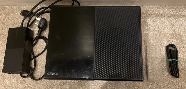 Microsoft Xbox One 500GB Home Console Black Model 1540 with Power & HDMI cables