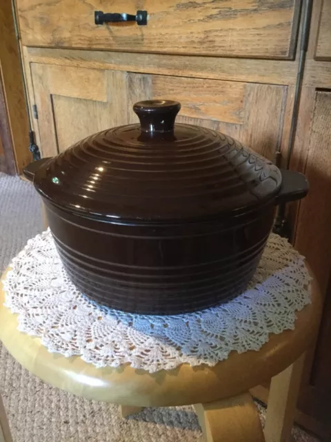 Pre Owned Ruff Hewn Brown Round 2 Quart Casserole With Lid.