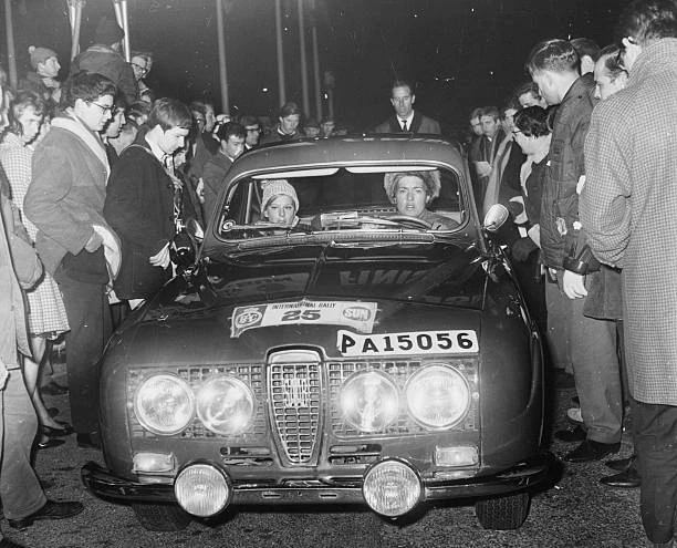 1950S FAMOUS BRITISH Motor Racing & Rally Driver Pat Moss 10 Old Photo ...