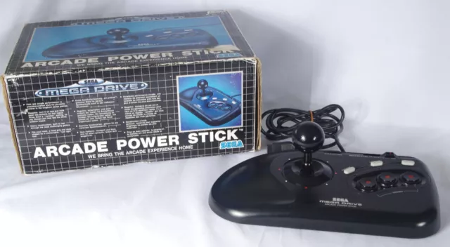 JOYSTICK SEGA ARCADE POWER STICK 1 / MEGADRIVE / En très bon état