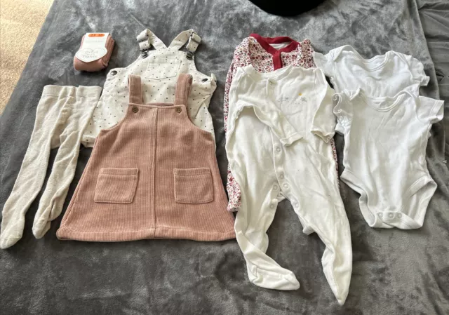 Pacchetto bambina. Età 3-6 mesi