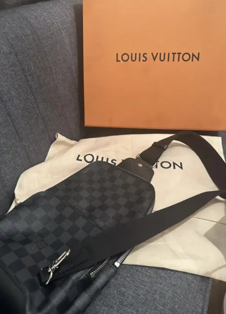 Louis Vuitton Avenue Slingbag