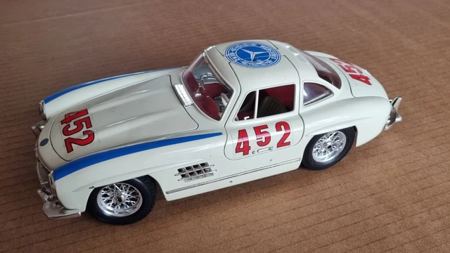 Mercedes 300 SL Miniature Burago 1/18 - Modèle Réduit Occasion - Réf 3015