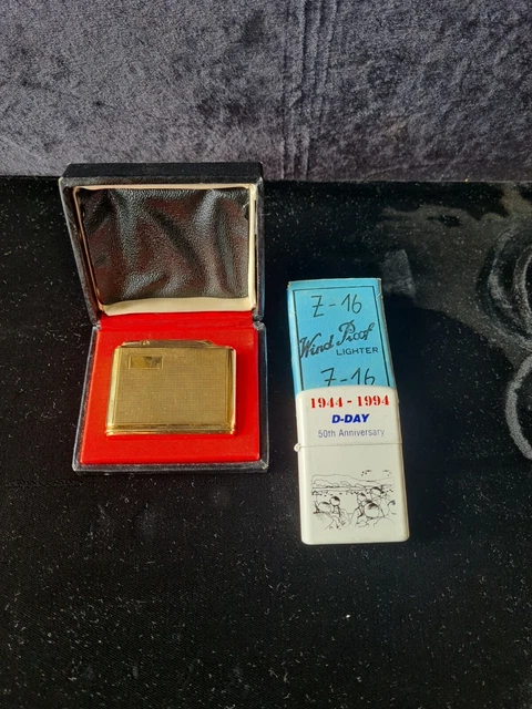Deux Anciens Briquets De Collection