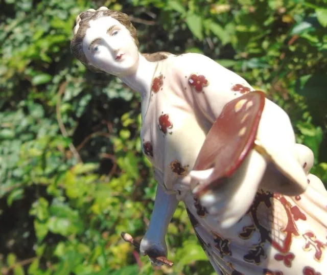19th century Rudolstadt Volkstedt porcelain figure woman with  artist's palet