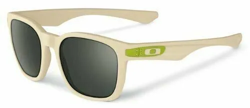 OAKLEY - Garage Rock sunglasses - OO9175-10  Matte Bone - Grey lens - CLEARANCE!