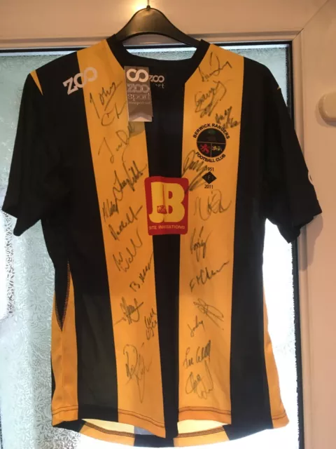 Berwick Rangers  F.c.    2011    Fully Signed  Football Shirt    Bnwt   Stunning