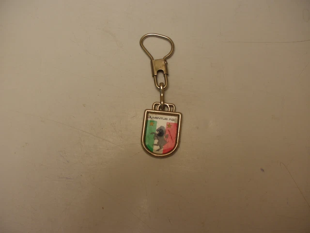 Empreintes De Bébé Dans Un Coeur Aquarelle. Symbole Rouge Et Bleu Des