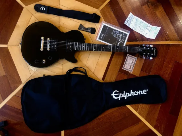 NEW- Epiphone Les Paul Special-II LE Guitar  Package -Epiphone Gig Bag, & Strap