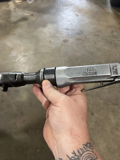 MAC TOOLS  AR154  3/8" Drive Compact Aluminum Air Ratchet  150 Free Speed