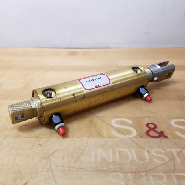 Allenair C 1&1/2 X 3 BC Pneumatic Cylinder, 1-1/2" Bore, 3" Stroke - USED