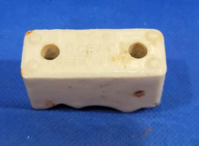 Small White Porcelain Ceramic Electrical Insulator