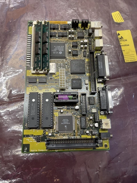 APPLE MACINTOSH CLASSIC II Performa 200 Logicboard Mainboard 820-0326-B ...