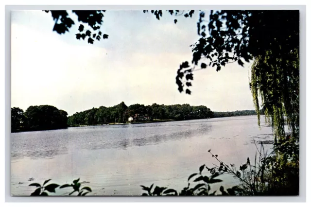 Postcard: DE Beautiful Haven Lake, Milford, Delaware - Unposted