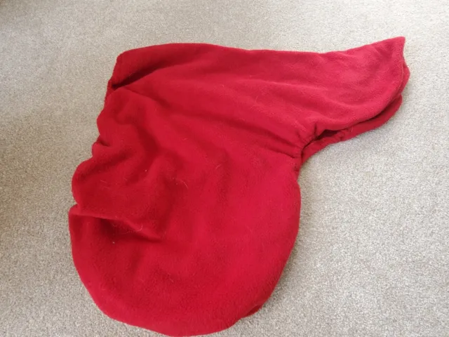 Albion Saddle Cover Red Fleece With Gold Logo.