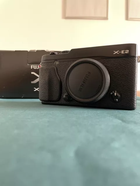 Fujifilm X-E2 Gehäuse / Body Digitalkamera