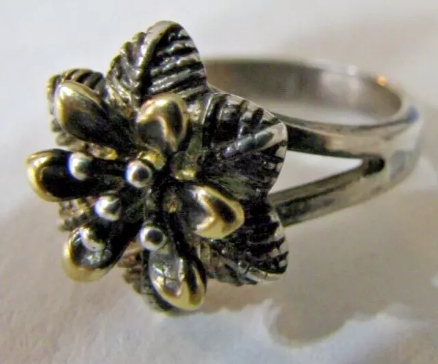 Seta Sterling Silver Floral Ring 3D Raised Petal Gold Tone Silver 7