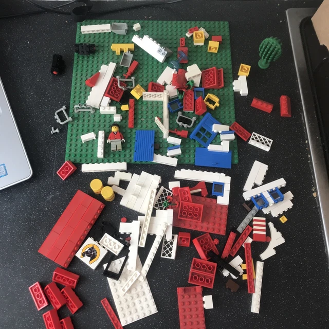 LEGO BELVILLE SET 5855 Riding Stables Incomplete With Box