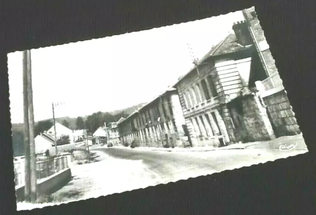 Carte postale ancienne Cuffies  (Aisne)  Rue Principale