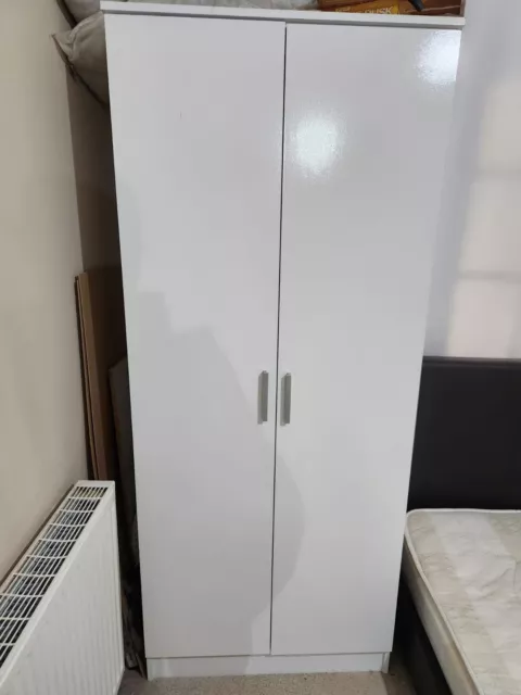 White 2 Door Wardrobe With Hanging Rail Bedroom Furniture Storage Modern