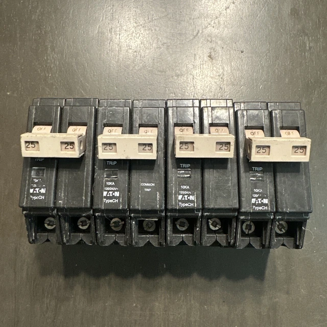 Eaton CHF225 Circuit Breaker - 2-Pole 25 Amp 120/240V Plug-On Type With Mechanical Trip Flag, For CH Load Centers