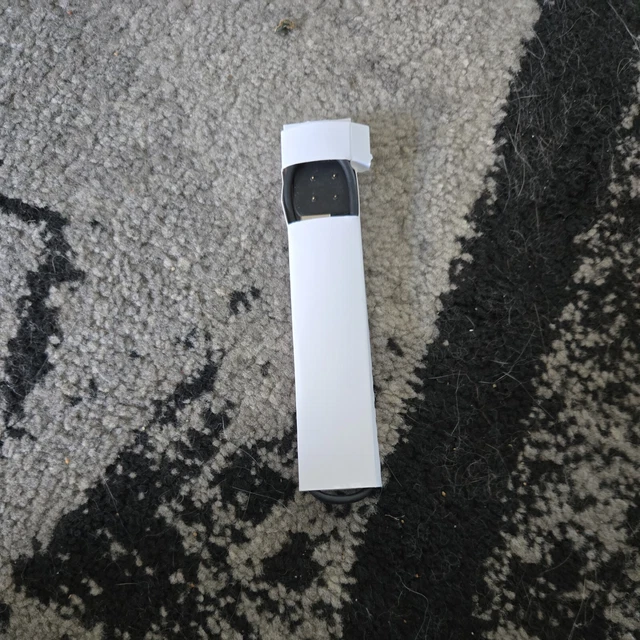 FITBIT VERSA 4 Smart Watch Fitness Activity Tracker Black Graphite iOS