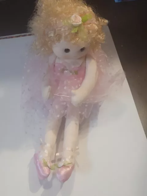 Green Tree Musical Doll 981-52 Sleeping Beauty Ballerina Doll