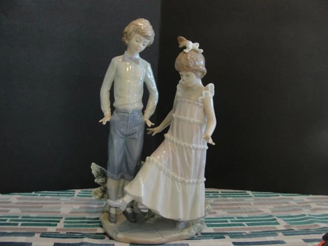 Lladro One, Two, Three Dance 10 1/2" #5426 No Box