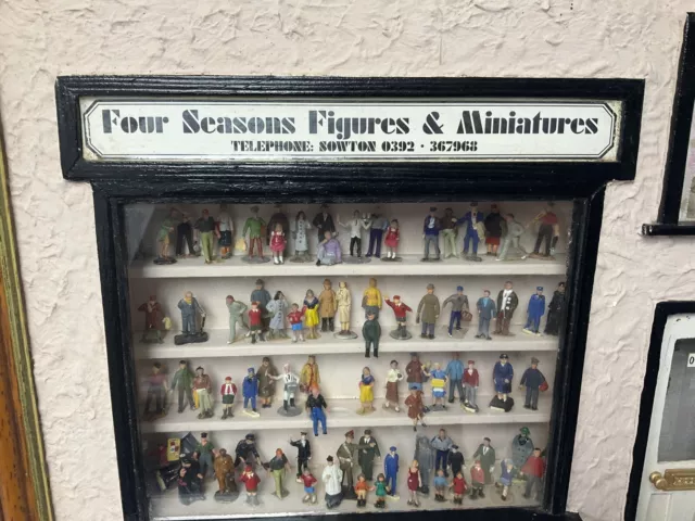 Model Railway Hand Painted Figures Framed Shop Front Diorama 2