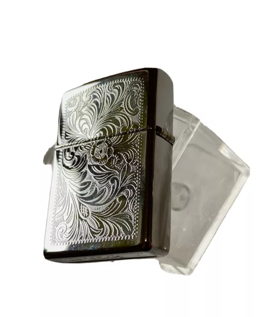 Zippo Accendino a Benzina Ricaricabile Antivento a Pietrina Metallo Made in USA