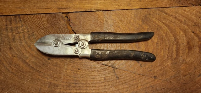 Vintage Chicago 5 Blade Sheet Metal Pipe Crimper 9" Long, Black Grip Handles