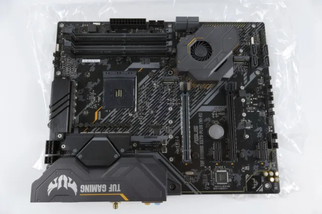 Asus TUF GAMING X570-PLUS WIFI - Mainboard / Motherboard Sockel AM4 DDR4 ATX