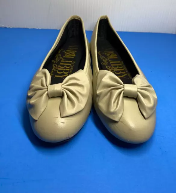 Sam & Libby Ballet Style Flat With Bow Leather Slip On Shoe Size 8M Ivory Color