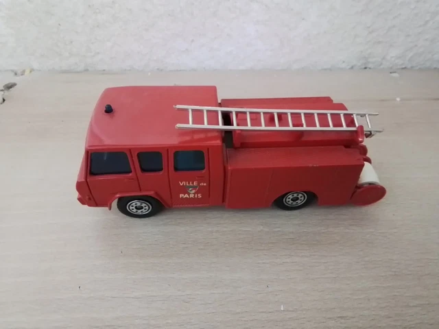 Solido 1/50 – Renault Berliet Atelier – Armée Française – Vert Kaki – Neuf