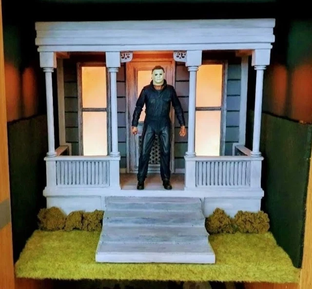 Neca halloween diorama shop