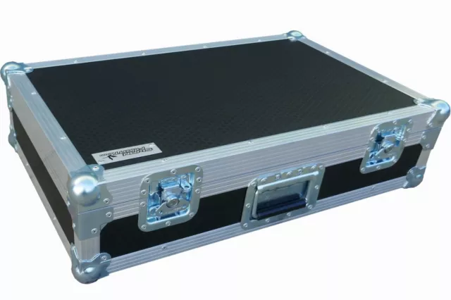 CD 200 Swan Flight Case Box (Sechskant)