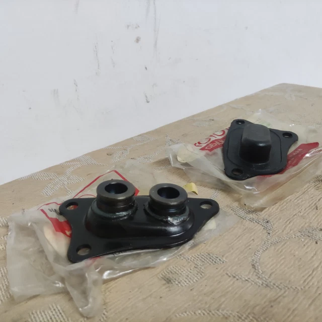 NOS GENUINE TOYOTA トヨタ Cross Shaft Bracket / Cover Rhd Hilux Rn10 Rn13 ...