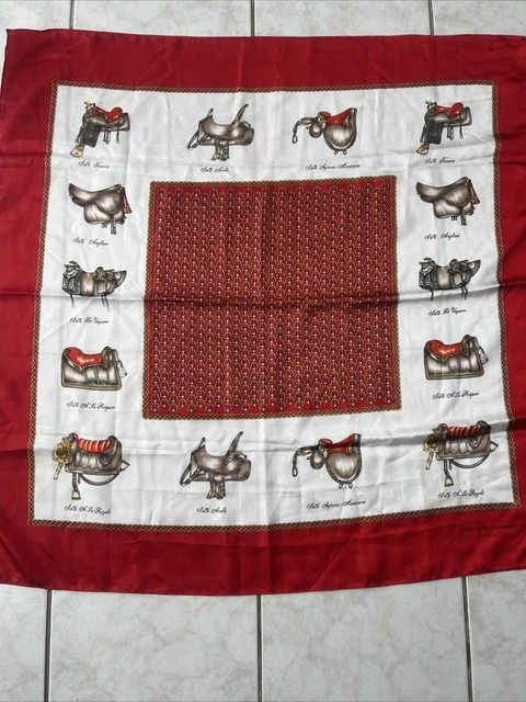 Foulard Vintage équitation - Motifs Mors, Bombes, Cavaliers, Cheval - Multicolore, Polyester, Occasion Bon état