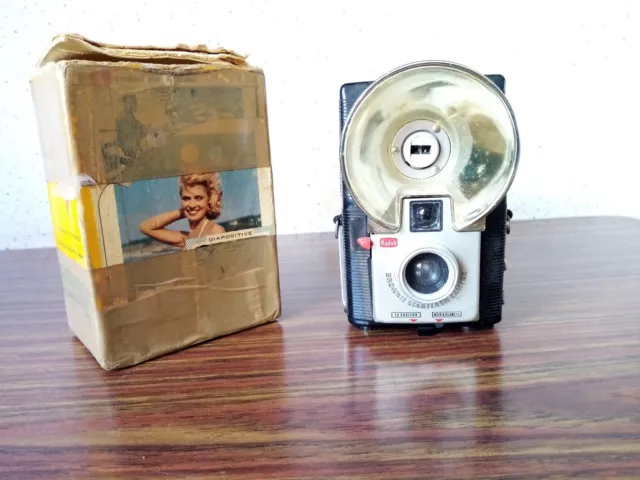 appareil photo argentique KODAK Brownie starflash camera