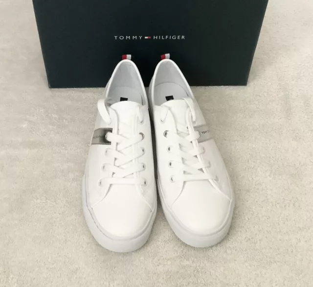 Tommy Hilfiger Luco White Lace Up Sneakers Womens Size 7.5 Brand New